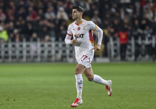 记者：唯有科莫为莫拉塔支付600万欧，加拉塔萨雷才快乐球员离队