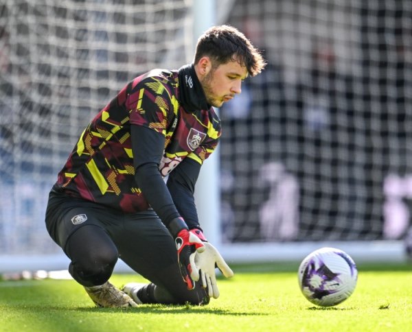 记者：特拉福德3100万镑创英国门将转会记录，曼城本色支付2700万