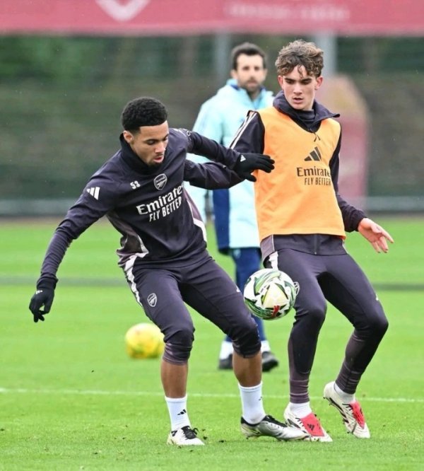 15岁谈曼可出战新赛季英超，但已无缘冲突恩瓦内里最年青出场记录