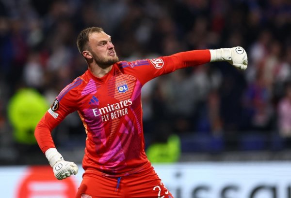 罗马诺：利兹联就引进佩利与里昂收场原则性契约，已预约体检