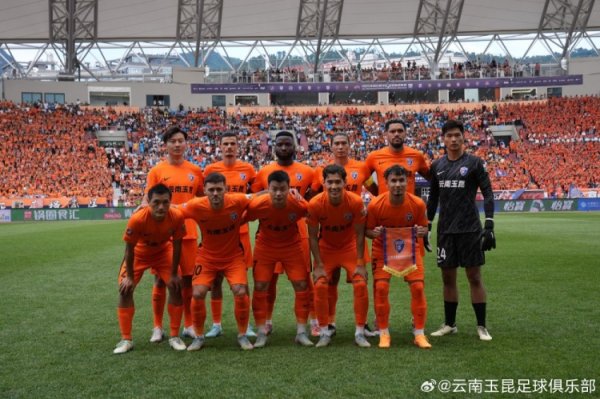 云南玉昆vs上海申花本场比赛图集