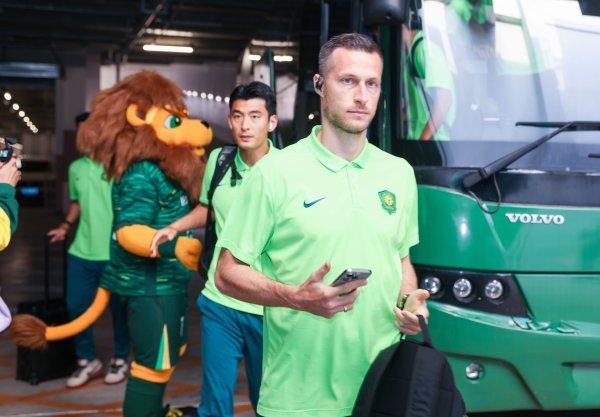 国安球迷不悦斯帕吉奇：来北京养老的，奢侈一个外助限额