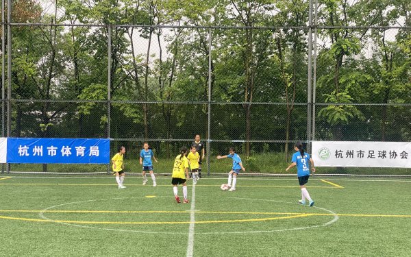 一块“边角料”闲置地的腾达