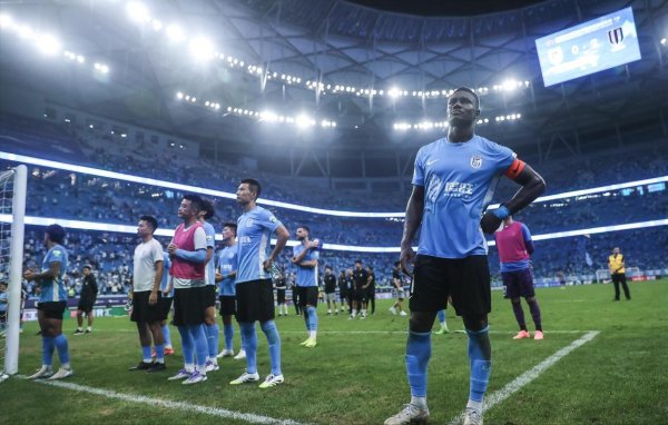 廖锦涛续约稳军心，吕焯毅会是下一个吗？大连英博赛程转机！