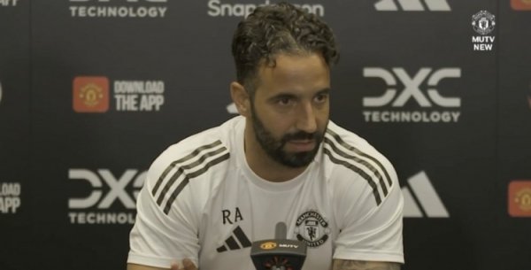 阿莫林：本赛季观点重返欧冠 或者芒特不错踢后腰