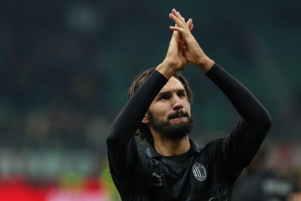 隆戈：萨索洛积极追求阿德利&尚未达条约，法国、沙特球队也格外