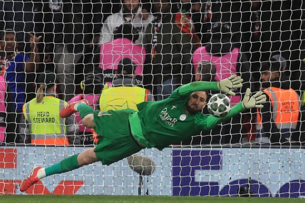 太空：多纳鲁马依旧莫得随队查验，巴黎可能镌汰4000万欧的要价