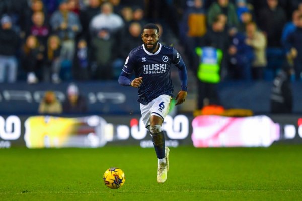 记者：谢菲聚首近签下米尔沃尔中卫坦甘加，转会费700万到800万镑