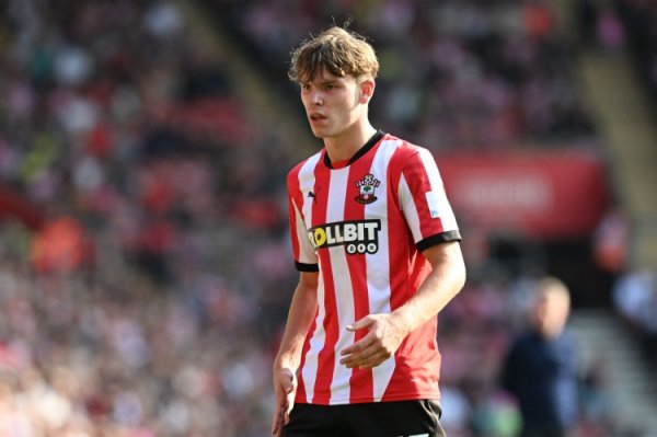 TA：圣徒边锋迪布林行将继承埃弗顿体检，转会费总价4000万镑