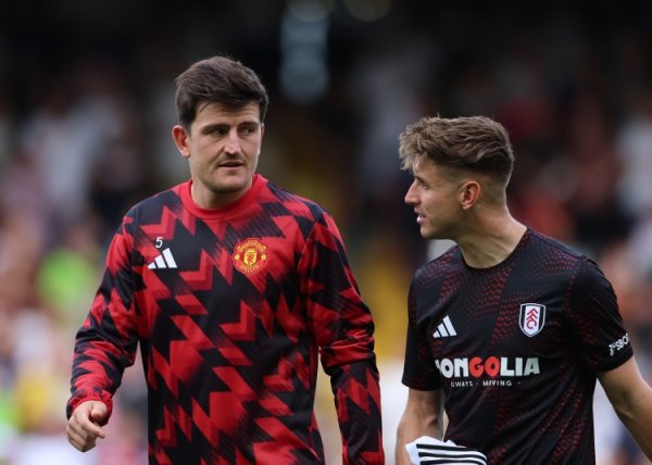 邮报：阿莫林痛快换马奎尔作死马医，未出场的锋线球员要考虑改日