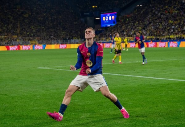 记者：切尔西4000万欧报价费尔明，巴萨方面尚未给出修起