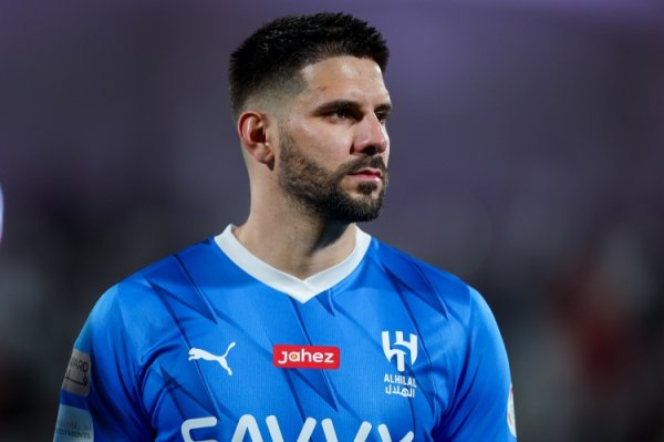 牙东谈主：米特洛维奇将离开利雅得月牙，并与其他球队完成签约