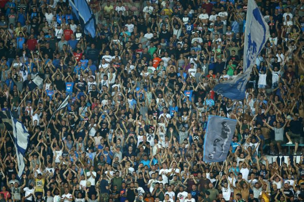 仅380张球票且需抽签购票，那不勒斯极点球迷晓谕抑止下轮意甲