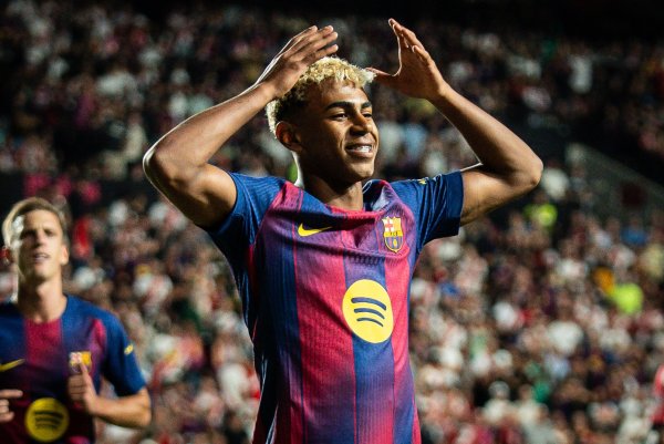 维斯塔潘：亚马尔的发扬令东说念主印象真切，他会在改日几年得回金球奖