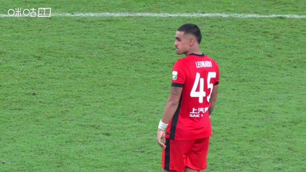 4-2！上海海港“双杀”升班马，及时登顶积分榜，刘若钒11分钟2球