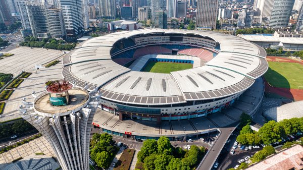 中国体育报：“超字号”赛事让专家看到了足球该有的方式