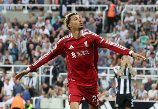 埃基蒂克：科纳特匡助了我许多 曩昔泛泛看C罗、鲁尼和托雷斯踢球