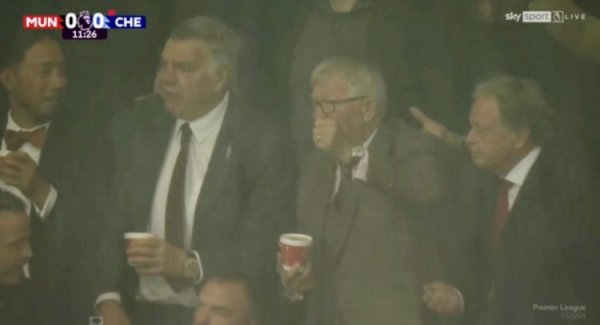 太阳报：弗格森和阿勒代斯扫数看曼联vs切尔西，两东谈主也齐爱重跑马