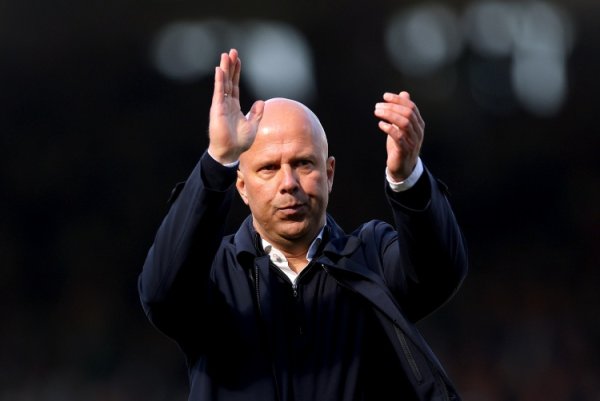 斯洛特：如果本赛季英超/欧冠冠军只可二选一，我这次会采用欧冠