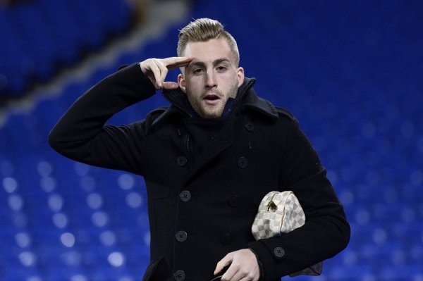 身价仅剩100万！德乌洛费乌：我膝盖软骨高度病变，多思重返球场