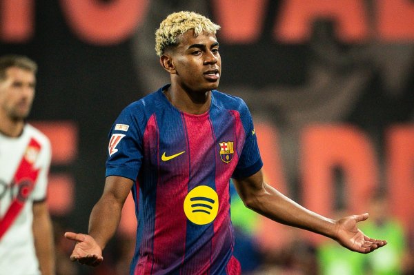 亚马尔本赛季缺席3场联赛巴萨沿路取胜，进12球丢1球