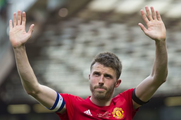 费迪南德：卡里克是当初曼联阵中最被低估的东谈主