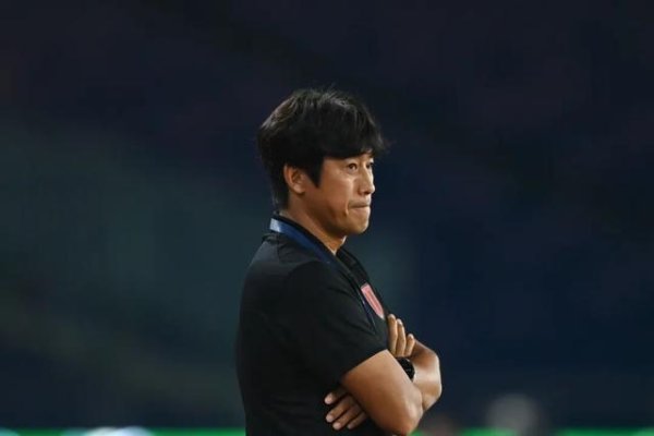 丢掉榜首！从绝平到被绝平，蓉城从天上跌回东说念主间