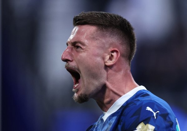 年薪2000万欧！佩杜拉：月牙正鼓舞续约米林科维奇，待遇优胜