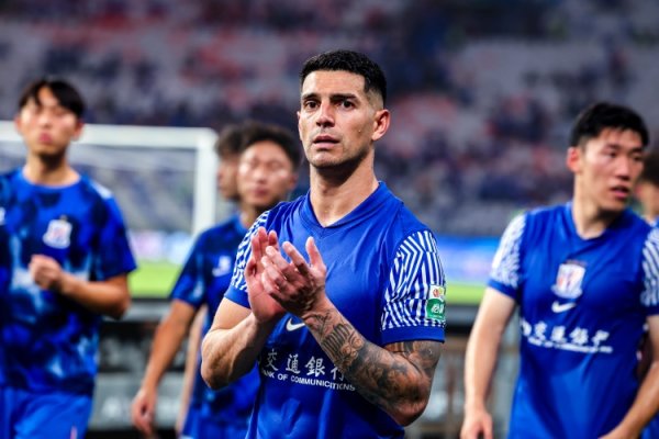 足球报：申花把捏契机智商不睬念念，胜“克星”保留一点夺冠可能