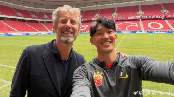 颜骏凌：向范德萨寻求了34岁时的教学 我和他交换了关系表情