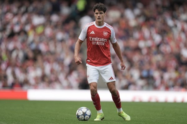 诺尔高：在欧冠首发出战是梦念念成真 说念曼进展出色前途光明