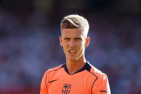 奥尔莫：莱万的融会对球队很进犯 卡萨多感到肌肉有些问题