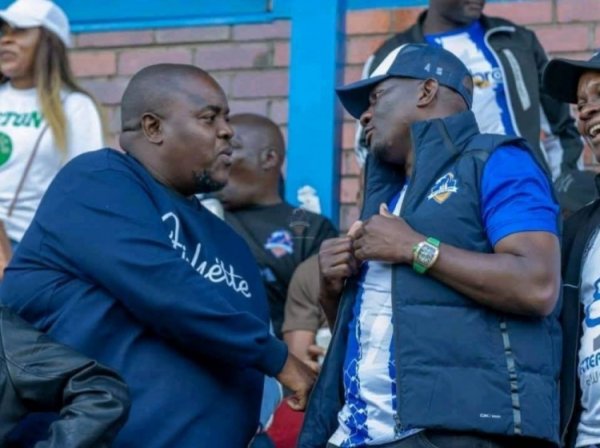 请换算😂津巴布韦超冠军雇主奖励球队25万好意思元 约合当地165亿