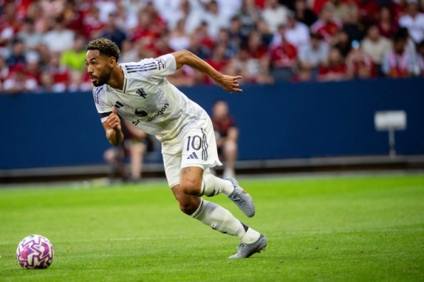 太阳报：曼联先锋库尼亚将进入曼彻斯特的圣诞点灯庆典