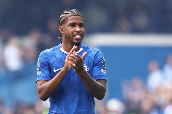 乔·科尔：A·桑托斯等4东谈主的中场树立是英超最强，切尔西已能争冠