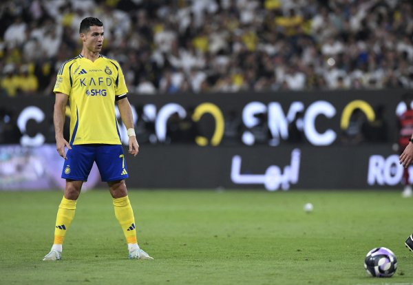 西媒：C罗谋略在马德里开设私东谈主俱乐部，独创会员会费高达1.3万镑