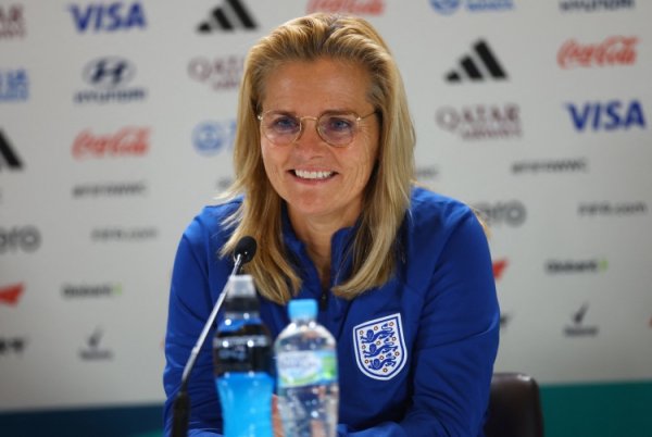 8球大捷！英女足主帅：比赛比预测搪塞，中国女足留住的空当过大